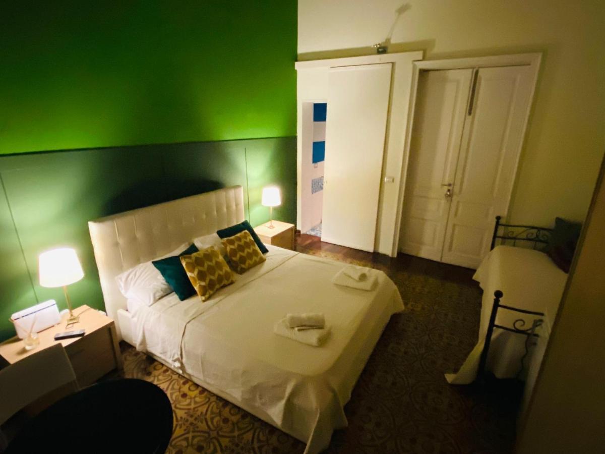 Al Castello Apartment Катания Екстериор снимка
