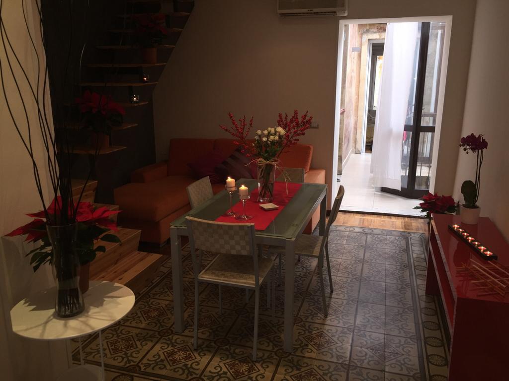 Al Castello Apartment Катания Стая снимка
